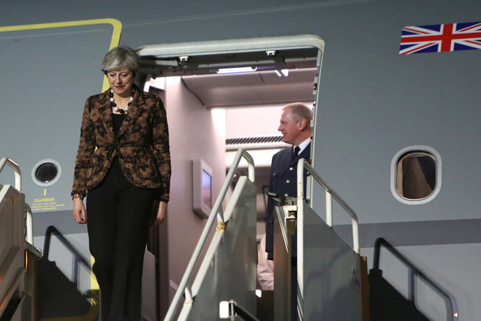 Στην Κύπρο η Τερέζα Μέι, σκληρό μήνυμα κατά Ρωσίας - εικόνα 2