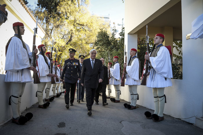 Ποδαρικό στο 2018 με τους λεβέντες της Προεδρικής Φρουράς [εικόνες]