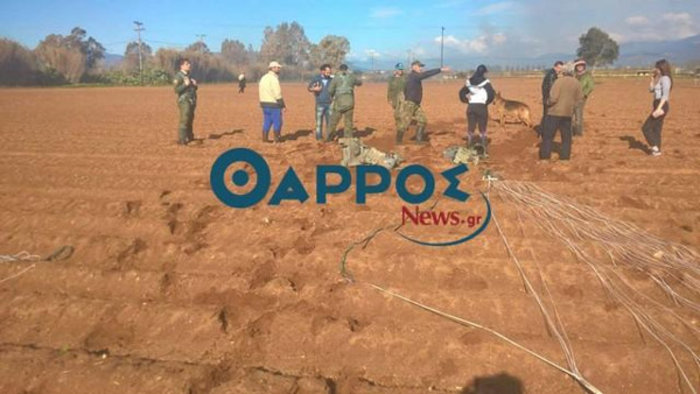 Έπεσε αεροσκάφος της Πολεμικής Αεροπορίας, σώοι οι δύο πιλότοι - εικόνα 3