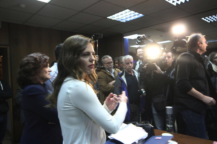«Έφοδος» στο υπουργείο Εργασίας: «Για το δικαίωμα στην απεργία χύθηκε αίμα» - εικόνα 2
