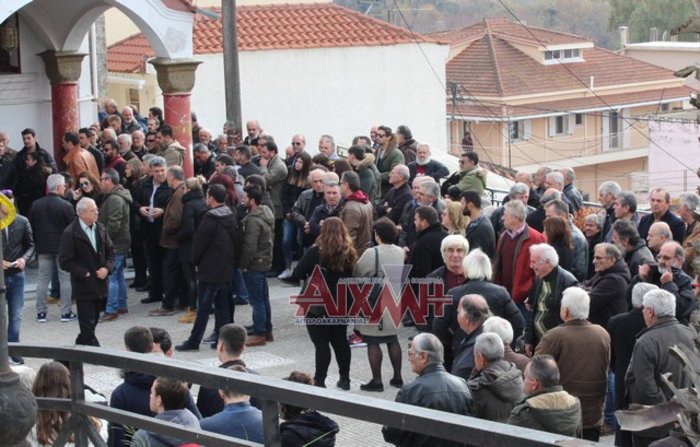 Πόνος και βαθιά οδύνη στην κηδεία της 44χρονης Ειρήνης - εικόνα 5