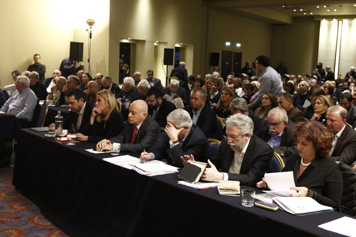 Κεντρική Επιτροπή ΣΥΡΙΖΑ: Έξοδος από τα Μνημόνια με αριστερή υπογραφή