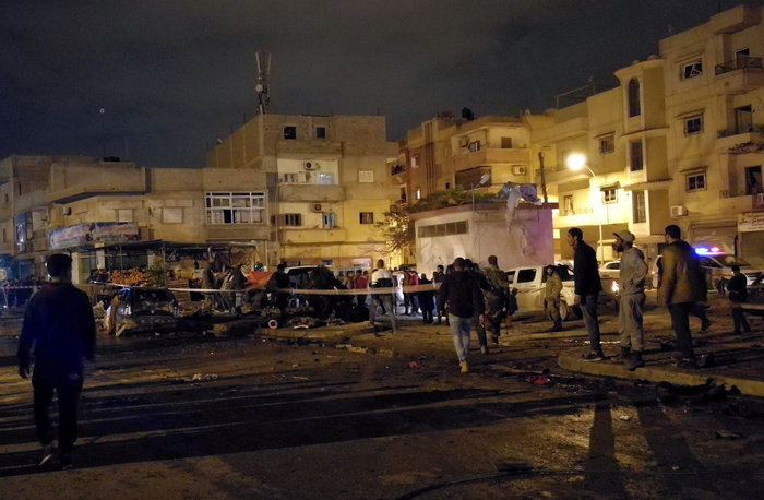 33 νεκροί από διπλή βομβιστική επίθεση στη Λιβύη