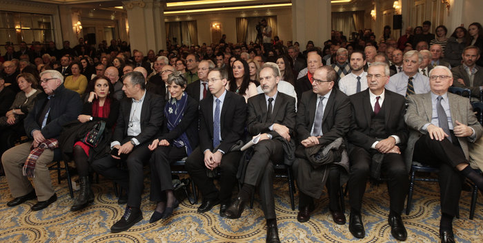 Σ.Θεοδωράκης: Είμαστε με την πατρίδα, όχι με τους ΣΥΡΙΖΑΝΕΛ