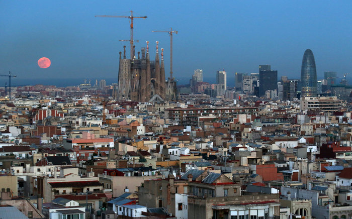 Μαγικές εικόνες από την μπλε σούπερ σελήνη σε όλο τον κόσμο - εικόνα 4