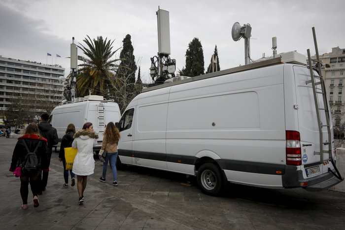 Με πλάτη στη Βουλή στήνεται η εξέδρα για το συλλαλητήριο φωτό - εικόνα 5