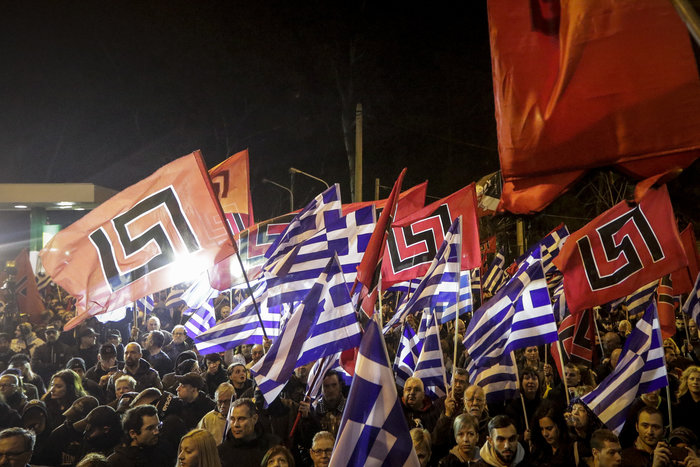 Κυκλοφοριακό χάος από τις πορείες Χ.Αυγής & αντιεξουσιαστών