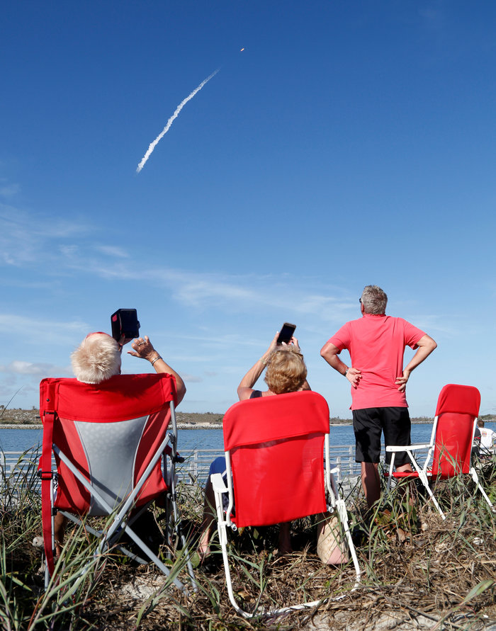 Ταξιδεύει προς τον Αρη ο «Falcon Heavy» της Space X [Εικόνες-βίντεο] - εικόνα 7