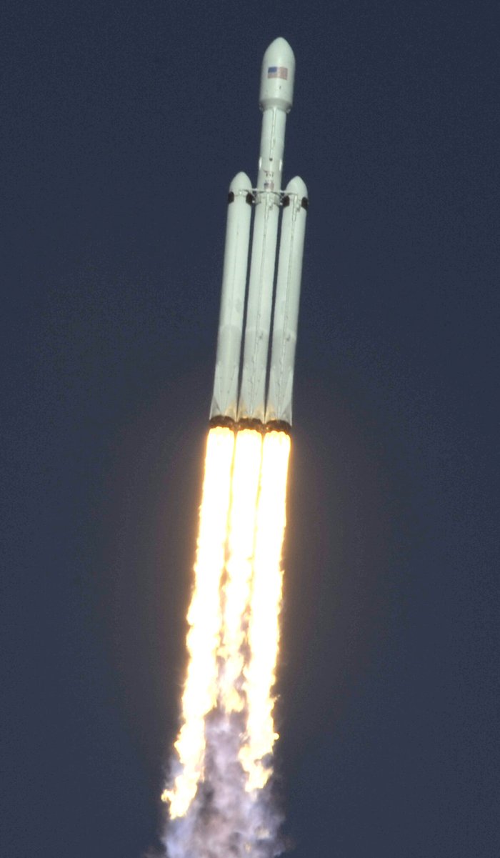 To παρθενικό ταξίδι του Falcon Heavy - εικόνα 2