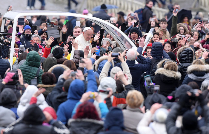 Ο Πάπας Φραγκίσκος πρωταγωνιστής σε ντοκιμαντέρ του Βέντερς