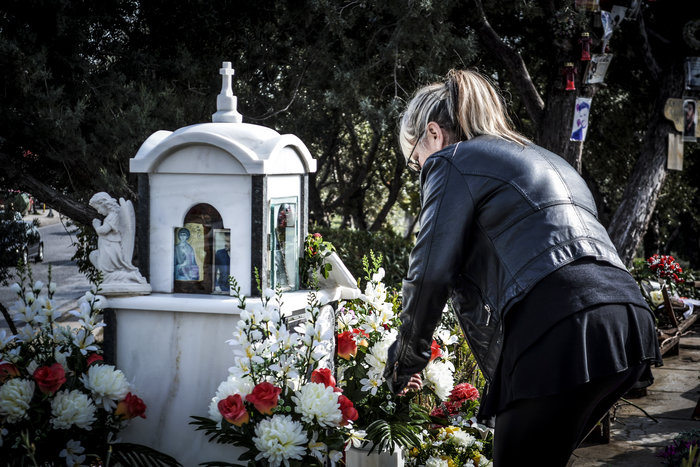 Μνημόσυνο για τα δύο χρόνια από τον θάνατο του Παντελή Παντελίδη -φωτό - εικόνα 2