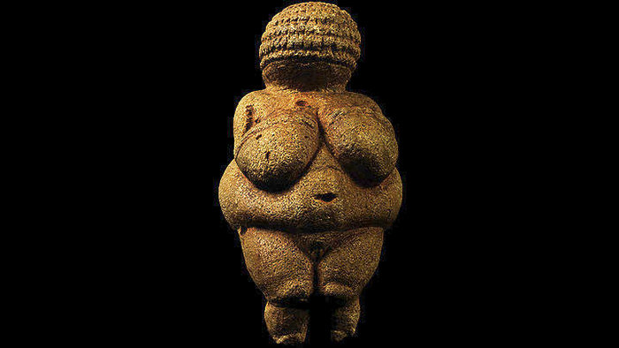 Πόσο πορνό είναι για το facebook μια Aφροδίτη 30.000 ετών;