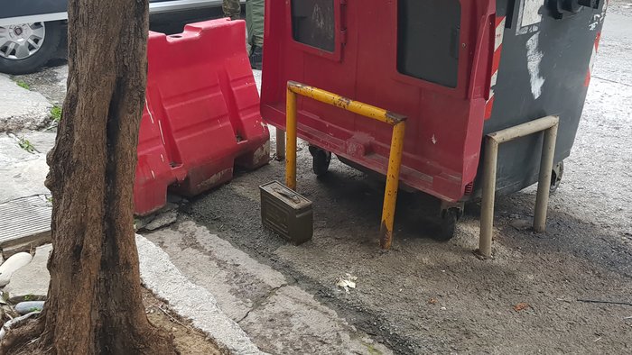 Συναγερμός στο Παγκράτι: Εντοπίστηκαν δύο χειροβομβίδες