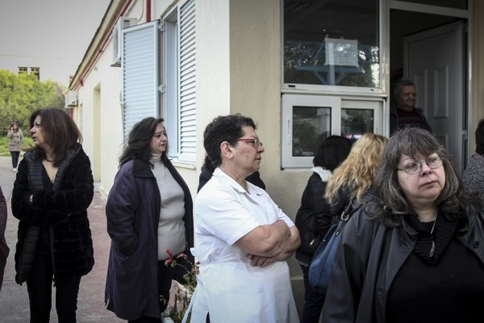 ΠΟΕΔΗΝ: Διαμαρτυρία για την πρόνοια με... γεμιστά (φωτό) - εικόνα 2