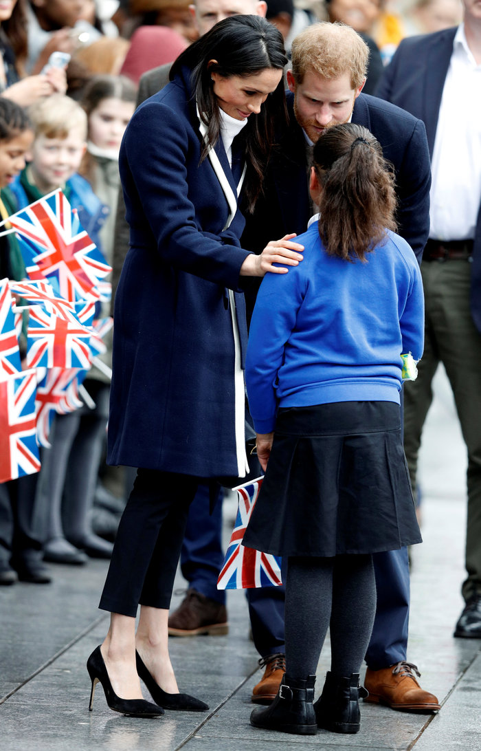 Μέγκαν Μαρκλ: Κομψή και χαμογελαστή στην 1η εμφάνιση μετά τη βάπτισή της
