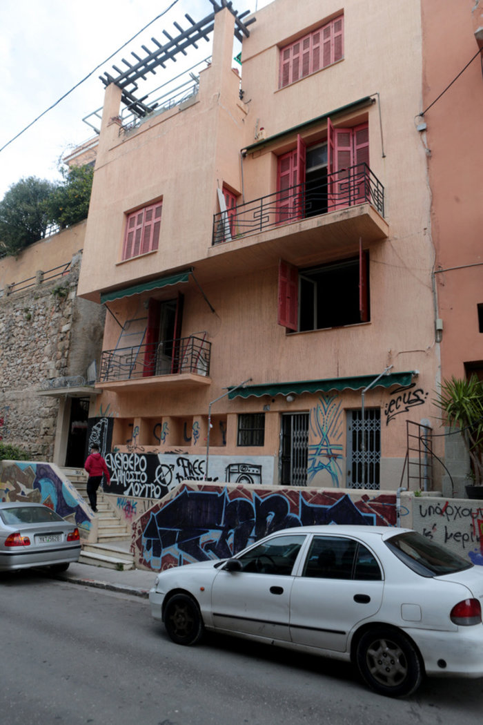 Αστυνομική επιχείρηση για την εκκένωση τριών καταλήψεων - εικόνα 3