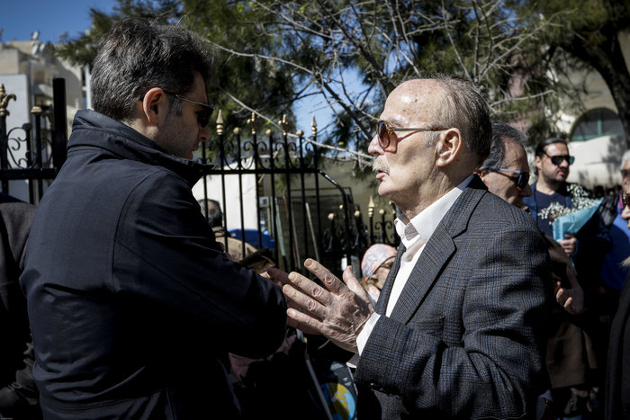 Το τελευταίο αντίο στον αγαπημένο ηθοποιό Χρήστο Σιμαρδάνη [Εικόνες] - εικόνα 8