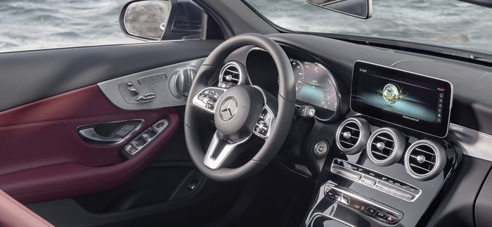 Τι απολαμβάνει αυτή η οδηγός μέσα στις νέες Mercedes C Coupe & Cabriolet; - εικόνα 5