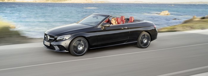 Τι απολαμβάνει αυτή η οδηγός μέσα στις νέες Mercedes C Coupe & Cabriolet; - εικόνα 7