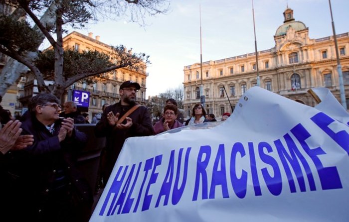 Χιλιάδες άνθρωποι στη «λευκή πορεία» στο Παρίσι κατά του αντισημιτισμού - εικόνα 6