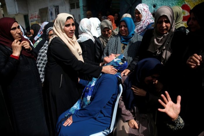 Γάζα:Η πιο αιματηρή ημέρα από το 2014, χιλιάδες στις κηδείες των νεκρών - εικόνα 3