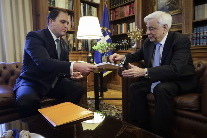Μήνυμα Παυλόπουλου: Πρέπει να υπάρξει ελάφρυνση του χρέους