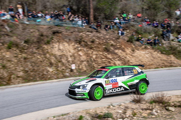 Νίκη για τη Skoda Fabia R5 στη WRC 2 του Ράλλυ Κορσικής - εικόνα 3