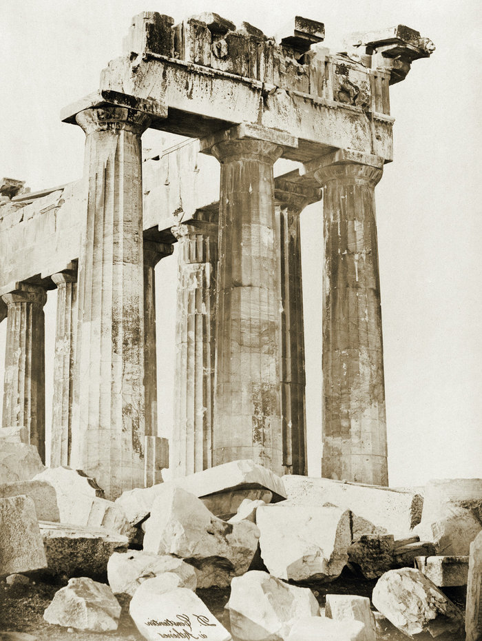 Από την έκθεση «Μνημείων Μνήμες»