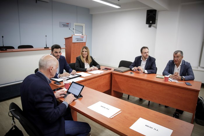 Tα νέα πρόσωπα στην επικοινωνία του Κινήματος Αλλαγής - εικόνα 4