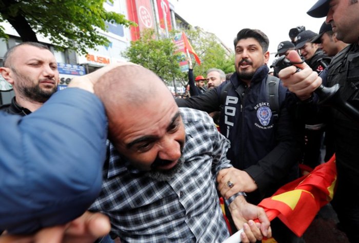 Επεισόδια στην Τουρκία: Διαδηλωτές αψήφησαν τον Ερντογάν - εικόνα 4