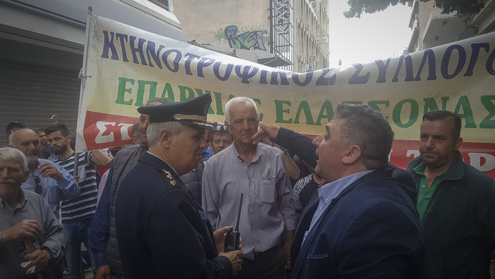 «Πόλεμος» για τη φέτα και το γάλα στη Λάρισα - εικόνα 3