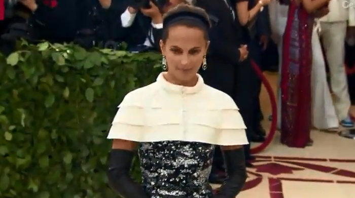 Λάμπουν οι Ελληνες σχεδιαστές στο κόκκινο χαλί διεθνών gala - εικόνα 6