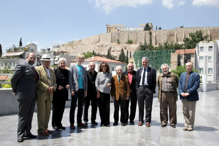 Από το Συμπόσιο "Στη Δίνη της Τέχνης-Όπερα: Τάσεις και Ανατροπές" που πραγματοποιήθηκε από την Εταιρεία στο Μουσείο της Ακρόπολης (2010). Συμμετείχαν: Jean Louis Martinoty, René de Ceccatty, Georges Banu, Petrika Ionesco, Alessio Vlad, Alberto Zedda, Βασίλης Παπαβασιλείου, Μύρων Μιχαηλίδης, Νικίας Λούντζης, Θωμάς Μοσχόπουλος, Vasily Barkhatov, Yannis Kokkos, Βάσω Παπαντωνίου.