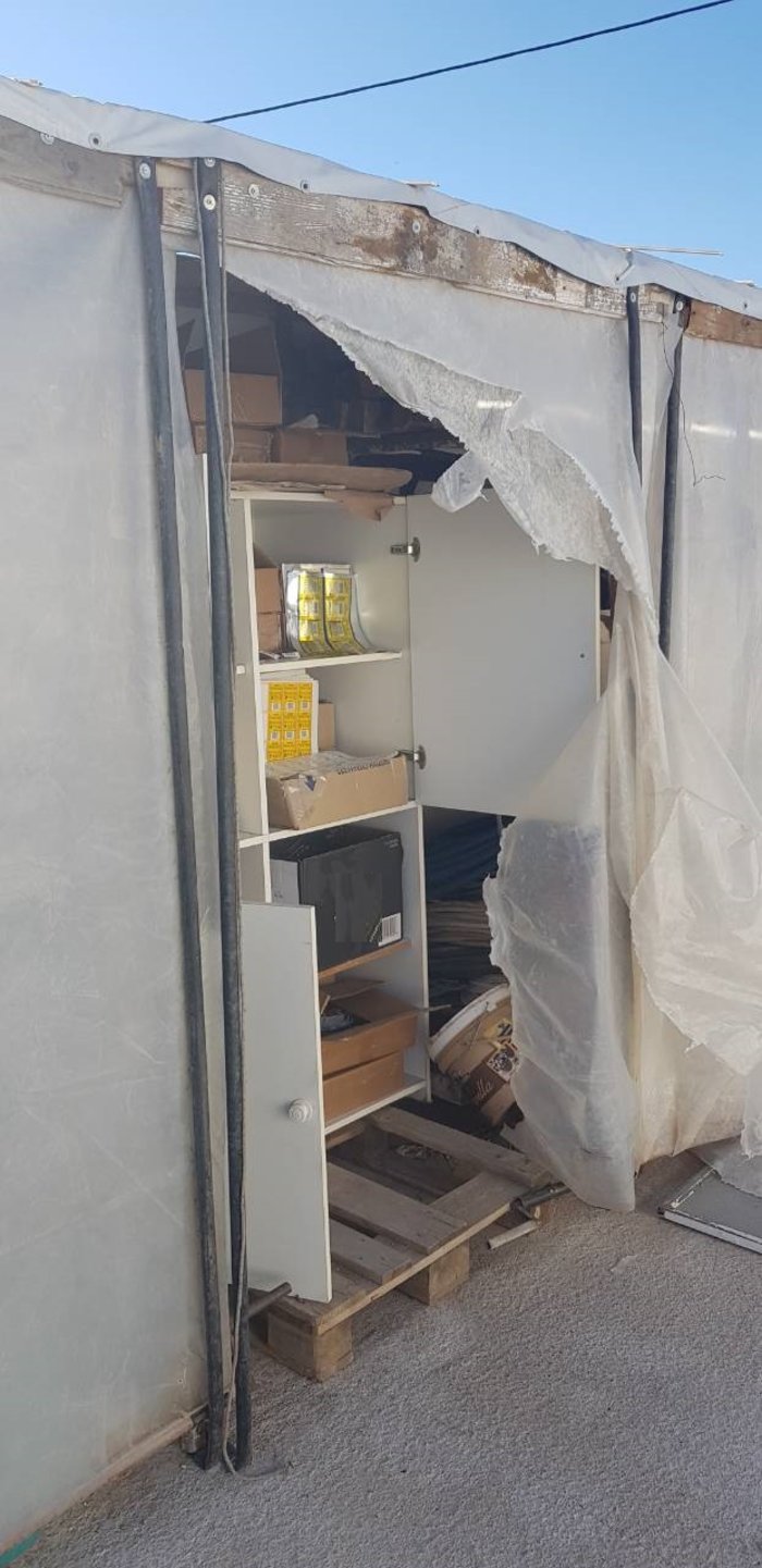 Μεγάλο κύκλωμα λαθρεμπορίου με χιλιάδες ποτά «μπόμπες» [φωτό] - εικόνα 4