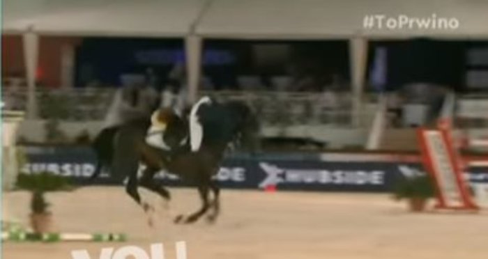 Αθηνά Ωνάση: Η άσχημη πτώση της από το άλογο σε ιππικούς αγώνες [Βίντεο] - εικόνα 2