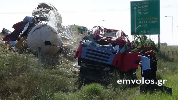 Tροχαίο με βυτιοφόρο στην Εγνατία με ένα νεκρός - Εικόνες - εικόνα 3
