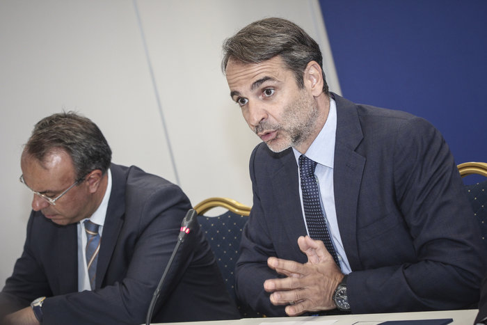 Το αναπάντεχο νέο look του Κυριάκου Μητσοτάκη - Φωτογραφίες - εικόνα 3