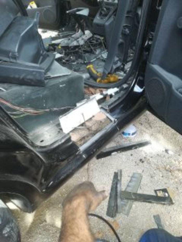 Οι κρύπτες σε αυτοκίνητο που έκρυβαν τα ναρκωτικά - Εικόνες - εικόνα 4