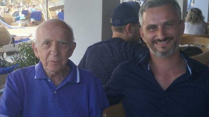 Σπάνια εμφάνιση του πρώην υπουργού Γιώργου Σουφλιά [φωτό]