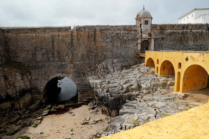 Διαβόητη φυλακή του Αντόνιο Σαλαζάρ μετατρέπεται σε μουσείο - εικόνα 2
