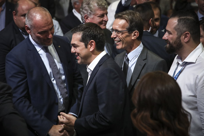 Στο Βελλίδειο ο Αλέξης Τσίπρας με καθυστέρηση η ομιλία του (φωτό - βίντεο) - εικόνα 3