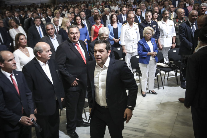 Στο Βελλίδειο ο Αλέξης Τσίπρας με καθυστέρηση η ομιλία του (φωτό - βίντεο) - εικόνα 6