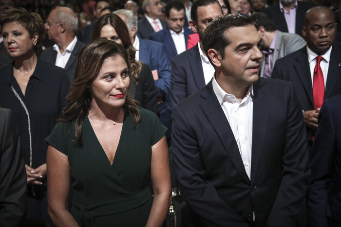 Στο Βελλίδειο ο Αλέξης Τσίπρας με καθυστέρηση η ομιλία του (φωτό - βίντεο) - εικόνα 7