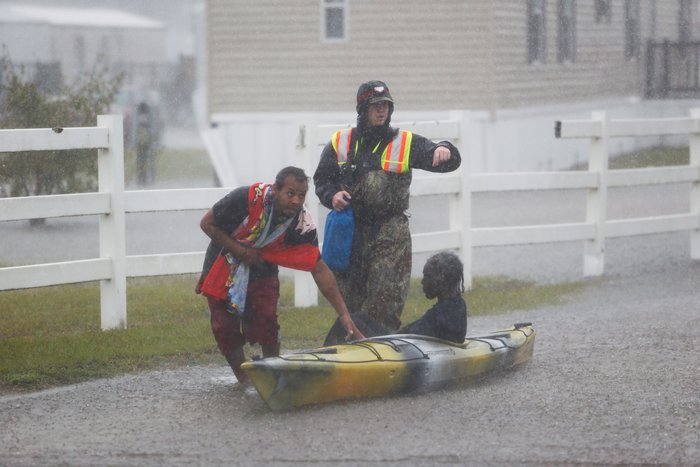 ΗΠΑ: Υποβαθμίστηκε ο κυκλώνας Φλόρενς - 13 νεκροί