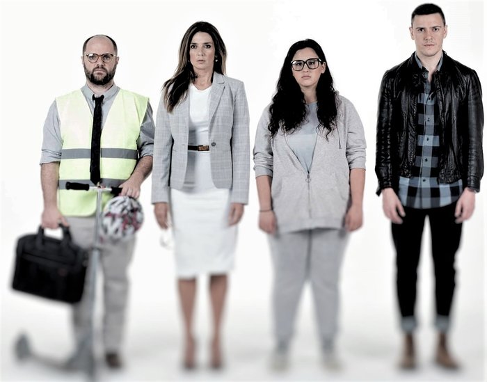 "Αν υπάρχει, δεν το ‘χω βρει ακόμα" στο θέατρο Βρετάνια