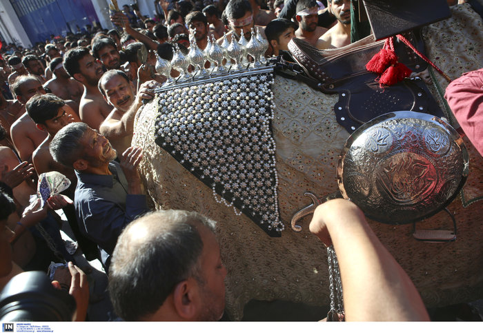 Εικόνες από την τελετή της Ασούρα από Σιίτες στον Πειραιά - εικόνα 4