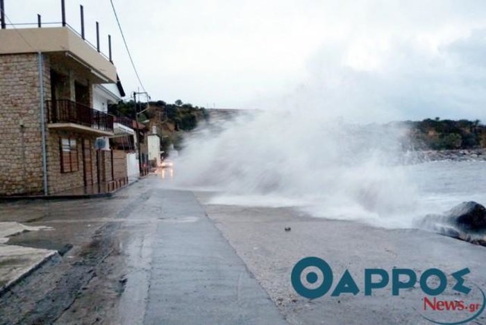 Σε ρυθμό «Ζορμπά» η χώρα - Ισχυρές καταιγίδες και άνεμοι 10 μποφόρ - εικόνα 10