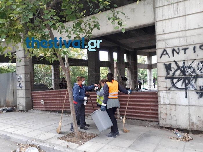 Θεσσαλονίκη: Επιχείρηση της αστυνομίας σε κτίριο με μετανάστες [Βίντεο] - εικόνα 3