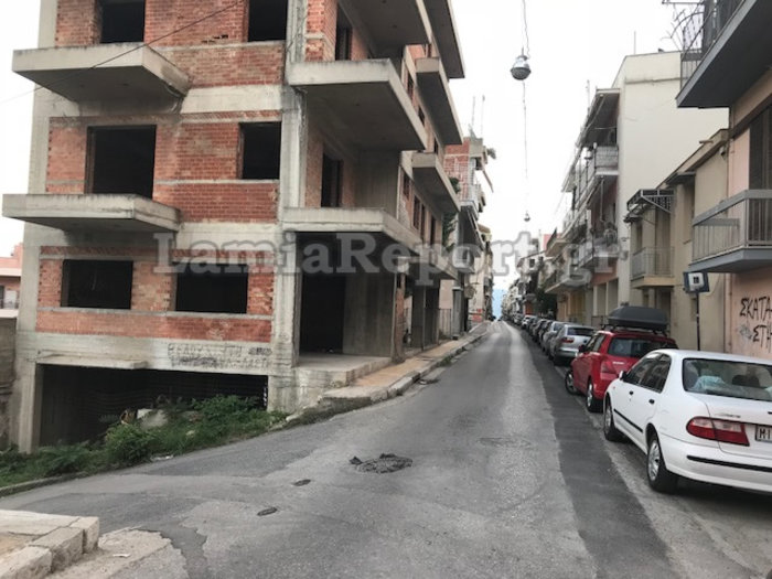 Δύο ξαδέλφια έπεσαν σε φρεάτιο στη Λαμία (φωτό)