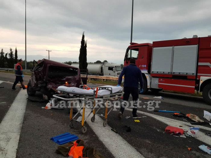 Θανατηφόρο τροχαίο στη Λαμία με νεκρό και δύο τραυματίες